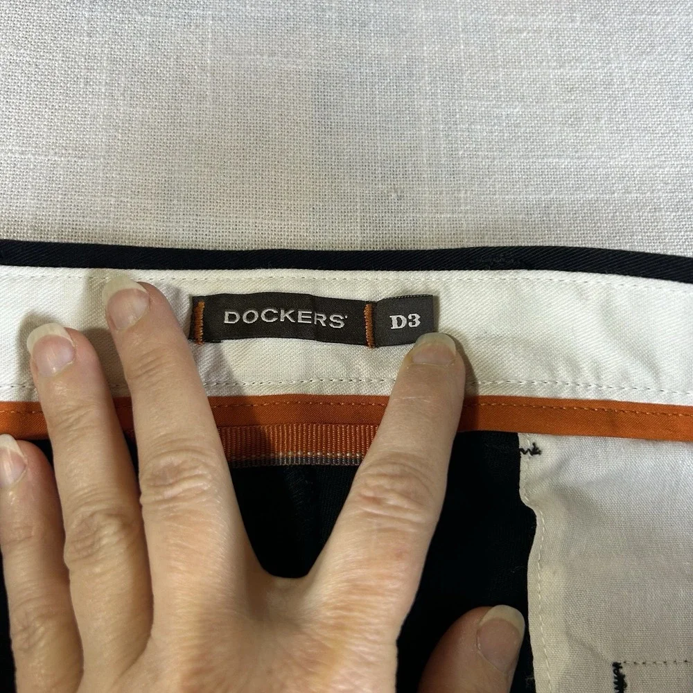 Dockers D3 Easy‎ Care Flat Front Casual Pants Men's 36x32 Dark Black